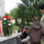 Koszorúzás a Hősök emlékművénél