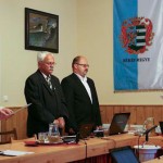 Kozák János esküt tesz