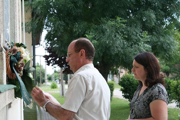 Koszorúzás Szentandráson