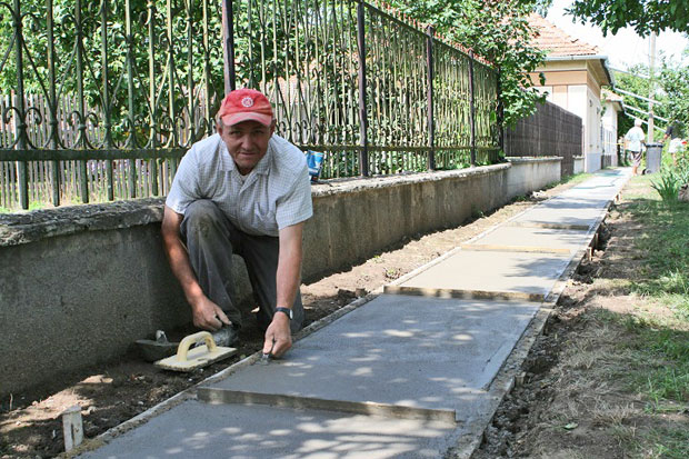 Járdajavítás Csabacsűdön