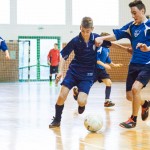 Takó Levente (sötétkékben)