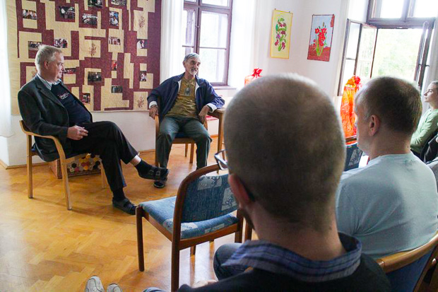 Seidl Ambrus plébános és Finta Lajos missziós pap