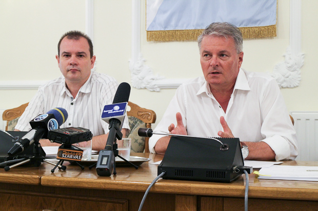 Hodálik Pál alpolgármester és dr. Melis János címzetes főjegyző