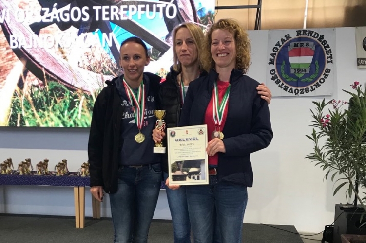 Frankó Csilla r. őrnagy jobbról