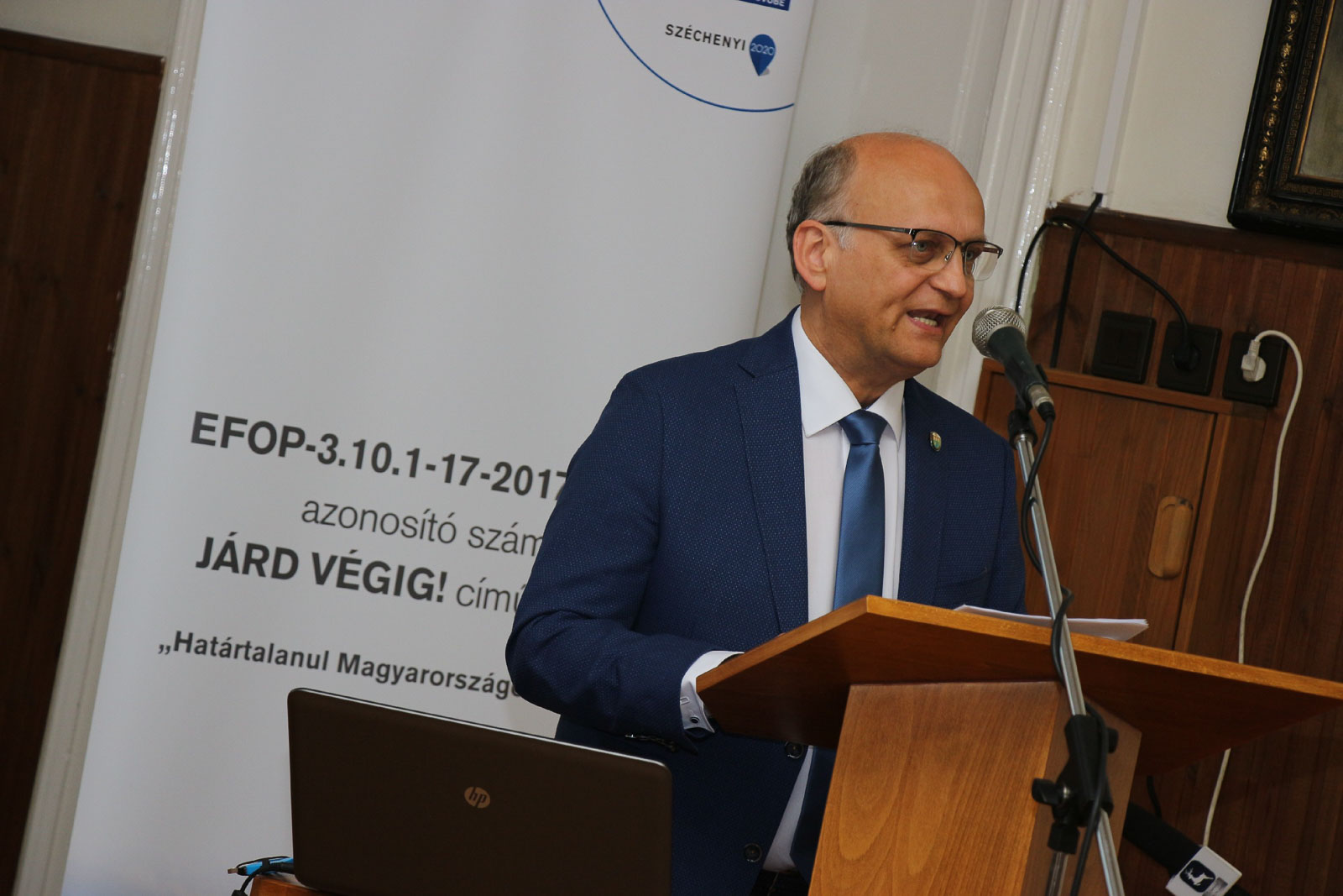 Dr. Kozma Gábor rektor