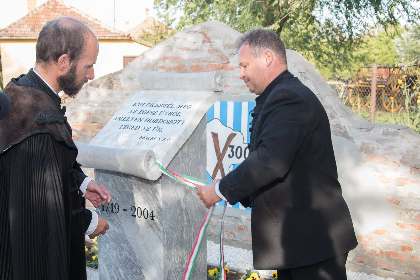 Dr. Dobos Ágoston és Hévizi Róbert (Fotó: Rácz István)