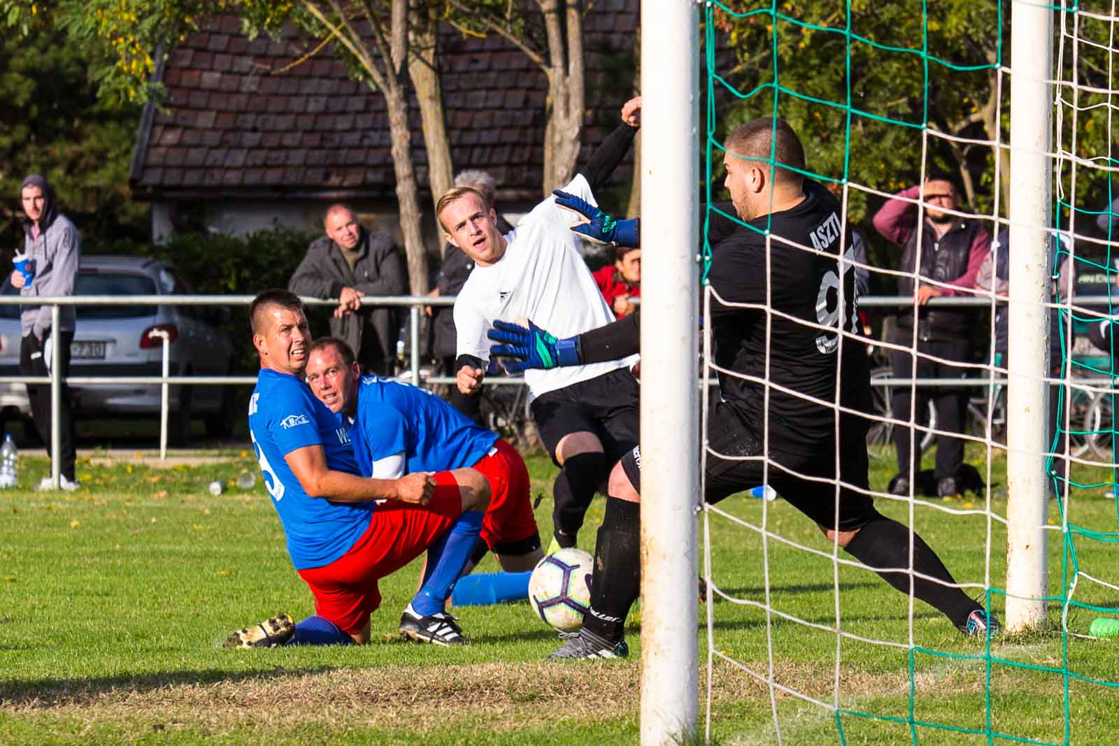 Magyar Martin (fehérben) (Fotó: Babák Zoltán)