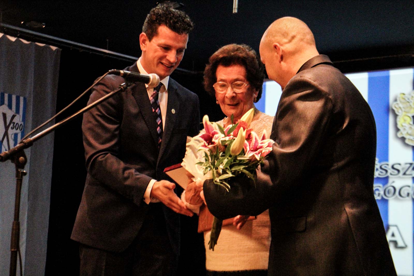 Dr. Lesfalvi Balázs, Greksza Györgyné és Sinka Imre (Fotó: Hegedűs Éva)