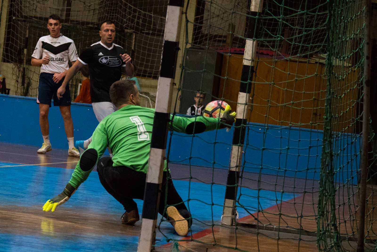 Besenczy Máté (Nagyrét Farm) védése a Hooligans ellen (Fotó: Babák Zoltán)