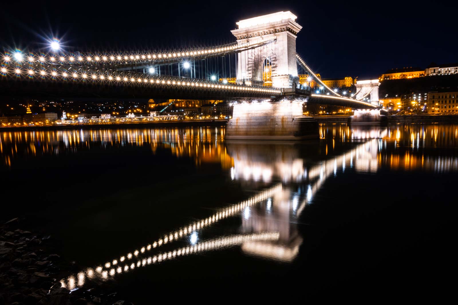 A fehér Lánchíd (Fotó: Babák Zoltán)