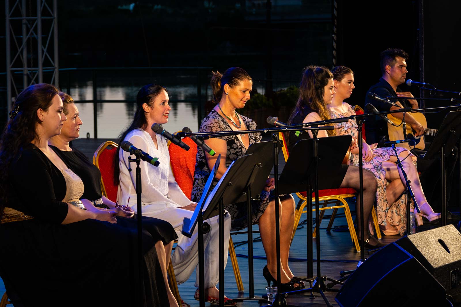 Tarsoly Krisztina fehérben (Fotó: Babák Zoltán)