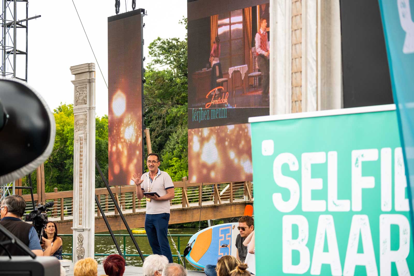 A közönségtalálkozó házigazdája, Varga Viktor (Fotó: Babák Zoltán)