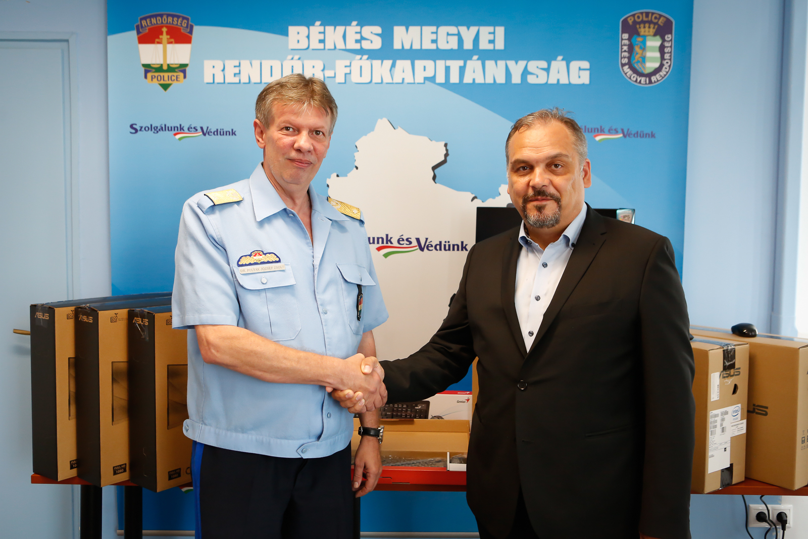 Dr. Polyák József Zsolt megyei rendőrfőkapitány és Zalai Mihály Békés Megyei Önkormányzat elnöke (Fotó: Zentai Péter)