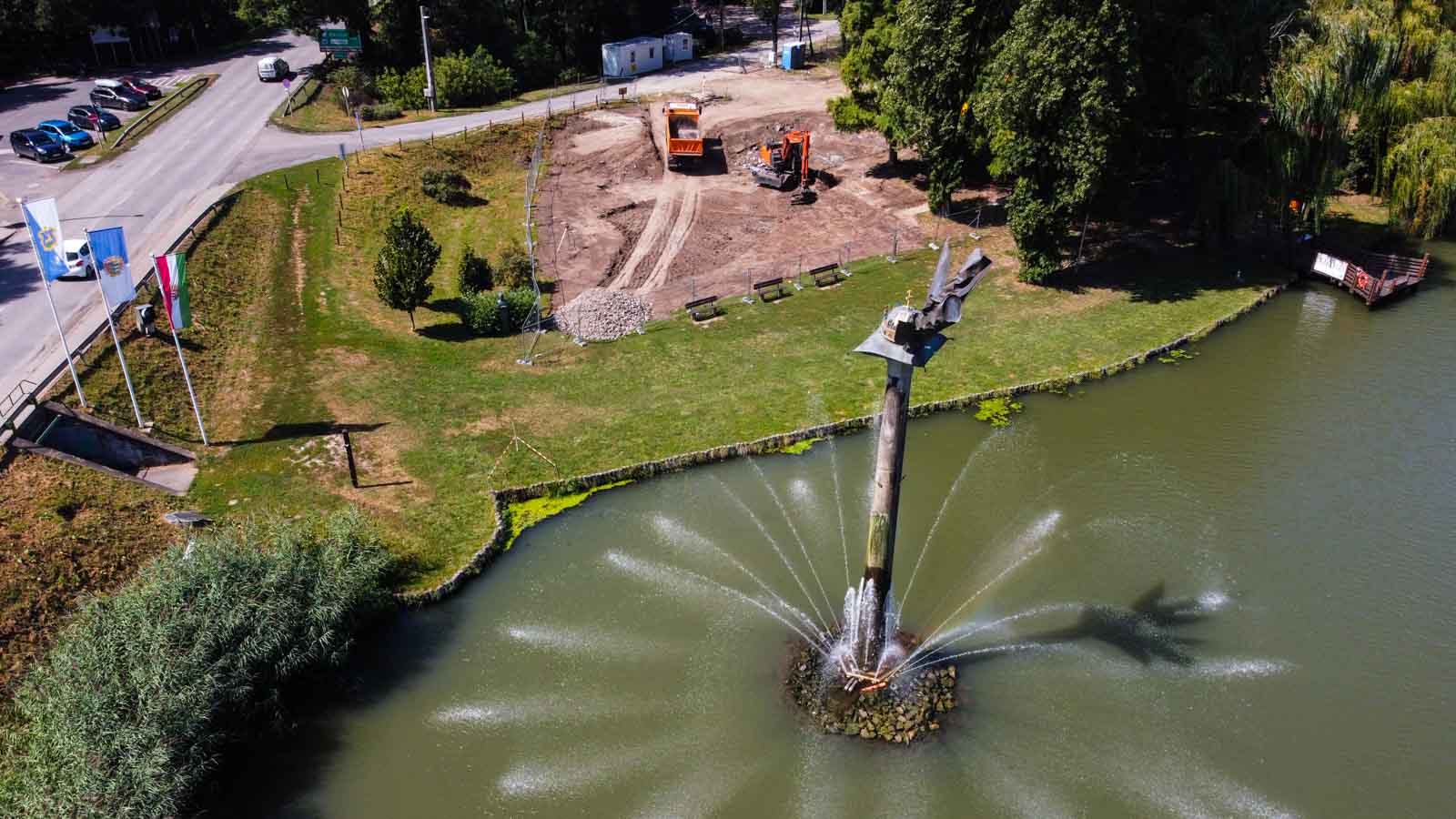 Épül a Cool4U modern irodaháza az egykori Ciprus Fogadó helyén (Fotó: Babák Zoltán)