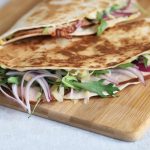 Pulykás-lilahagymás quesadilla (Fotó: Gallicoop Instagram)
