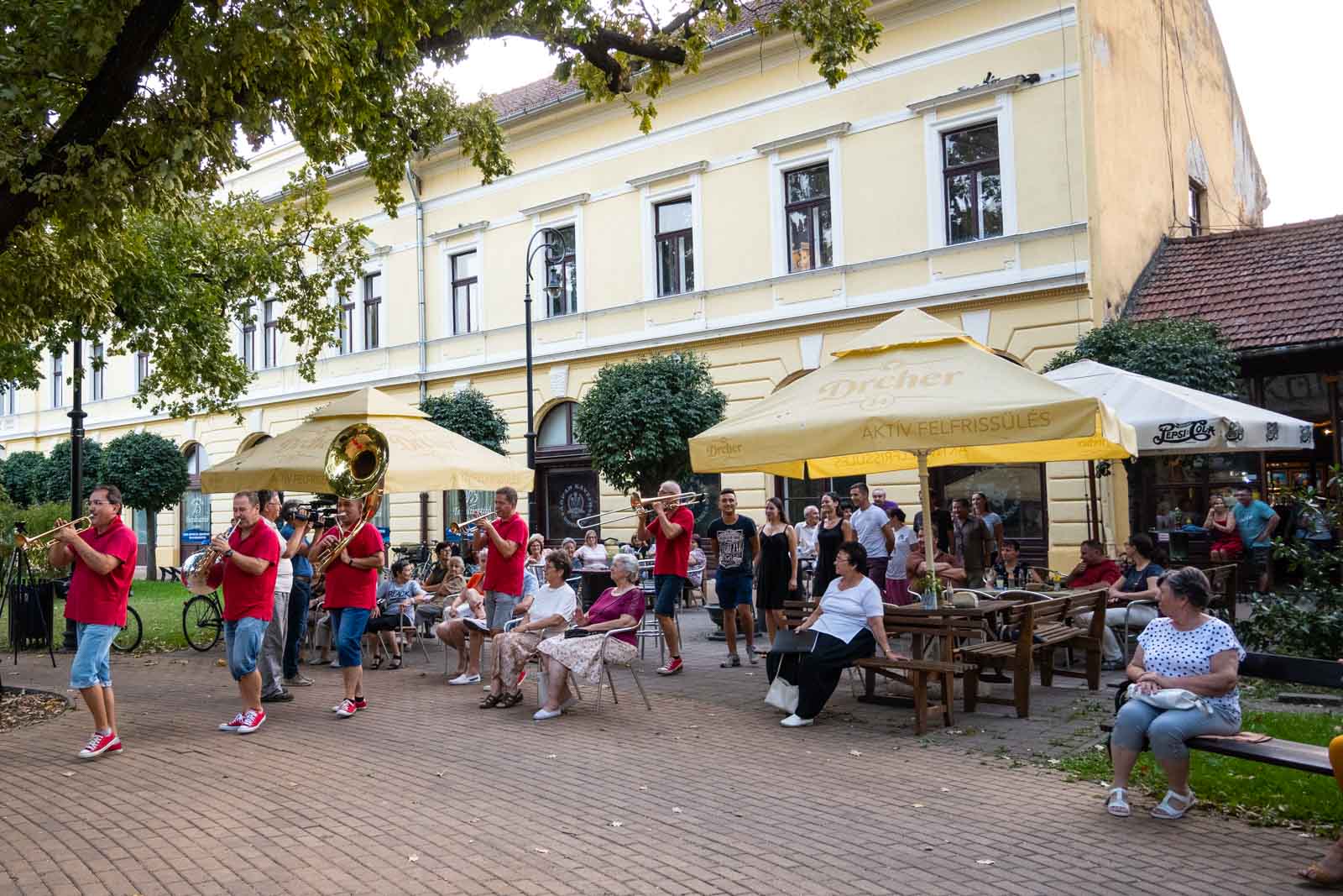 A BrassDance a Zenepavilonnál (Fotó: Babák Zoltán)