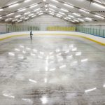 Hizlalják a jeget a szarvasi jégpályán (Fotó: Babák Zoltán)