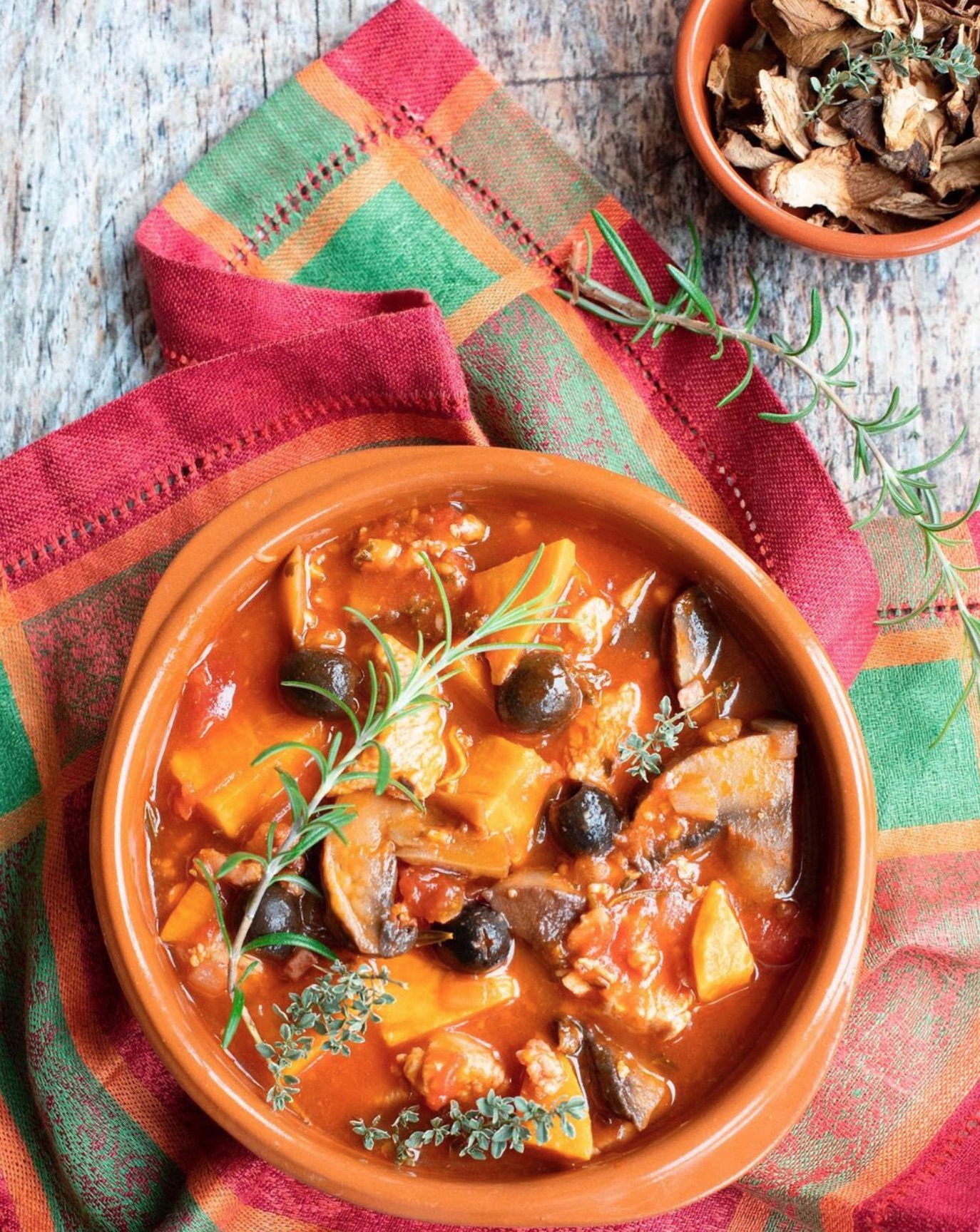 Pulyka cacciatore édesburgonyával (Fotó: Gallicoop Instagram)