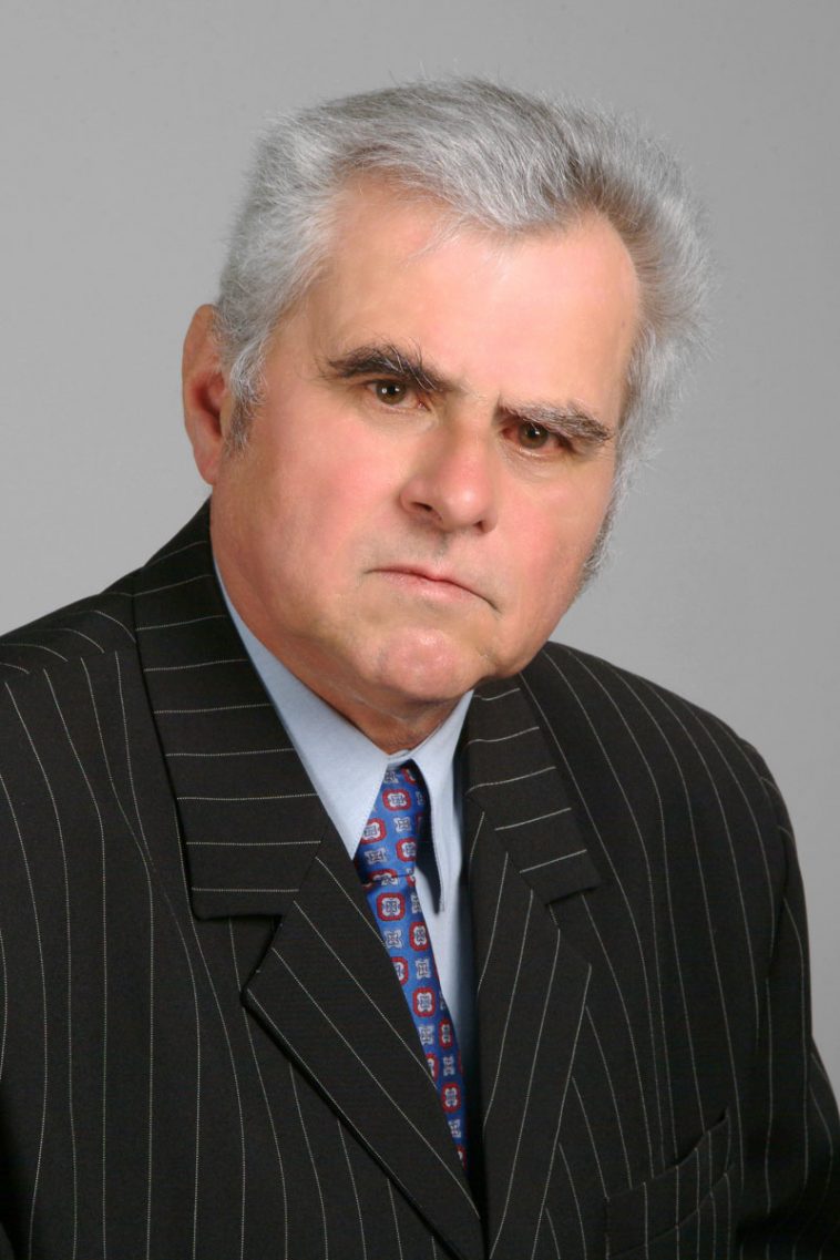 Tiszavári Sándor (1943-2021)