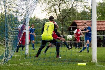 Szűcs Damján mesterhármast rúgott a dobozi kapuba. Ezen lövéséből nem született gól