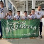 Mindannyian dobogóra állhattak