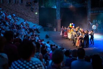 A Körhinta a Szarvasi Vízi Színházban (Fotó: Babák Zoltán)