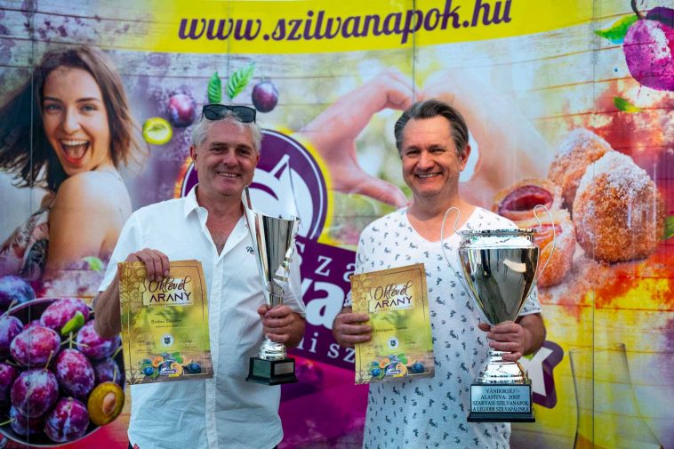 Budai Sándor vajkörtéből készült párlata és Medgyesi Tamás szilvapálinkája érdemelt az idén a vándorserleget