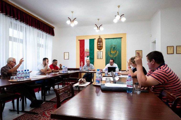 Szavaz a csabacsűdi testület