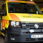 A Szarvasi Mentőállomás szolgálatába került az új légrugós, összkerekes Volkswagen Crafter mentőautó