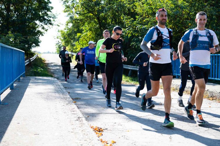 Futva tették meg a távot a az Eperjes-Szarvas szakasz túrázói