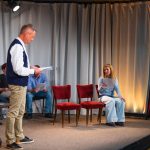 Frenkó Zsolt és Tatár Bianka az Ezüst jaguár egy jelenetében