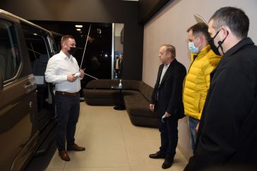 Új kisbuszt kapott a csabacsűdi Tanyagondnoki Szolgálat