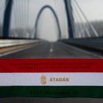 Átadták az M44-es újabb szakaszát az új Tisza-híddal
