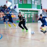 A szarvasi U13-asok első mérkőzésüket a gyomaendrődiek ellen vívták. A képen Batta Zalán gólja előtti pillanatok.