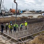 Betonozzák az új békésszentandrási szennyvízkezelő tömbösített műtárgyának alaplemezét