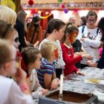 Demeterné Frankó Ági asztalánál sorok álltak