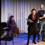 Harcsa Boglárka, Szemerédi Bernadett (hátul) és Timkó János August Strindberg Julie kisasszony című naturalista szomorújátékában