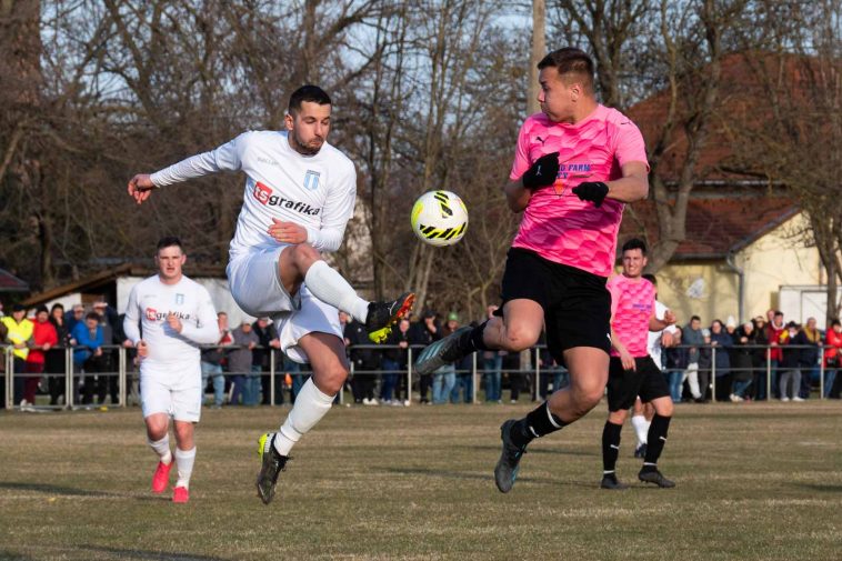 Nézőrekord mellett zajlott vasárnap délután a Csabacsűdi GyLSE - Szarvasi FC 1905 megyei első osztályú labdarúgó mérkőzés