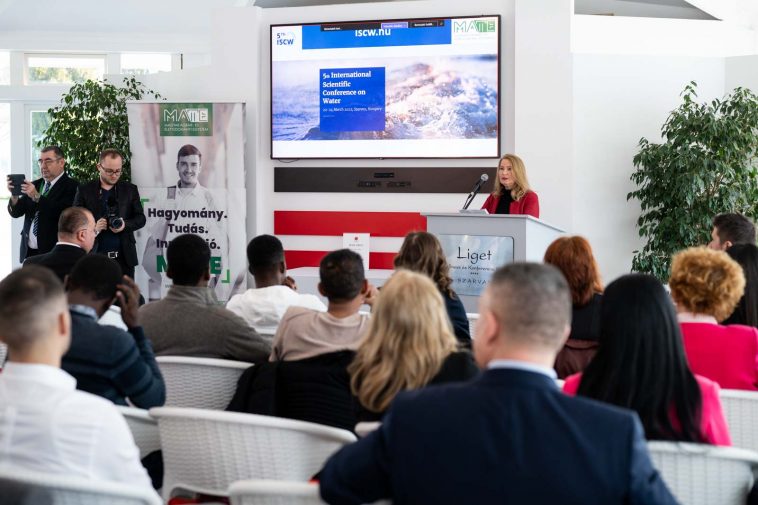 A konferenciát megnyitotta dr. Posta Katalin, a MATE tudományos és minőségbiztosítási rektorhelyettese