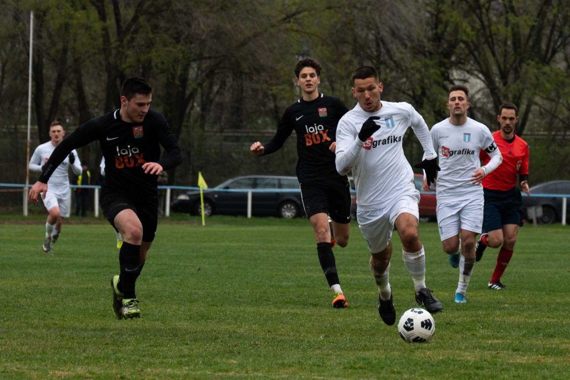 Furár gólba tartó labdáját Zima segítette a kapuba