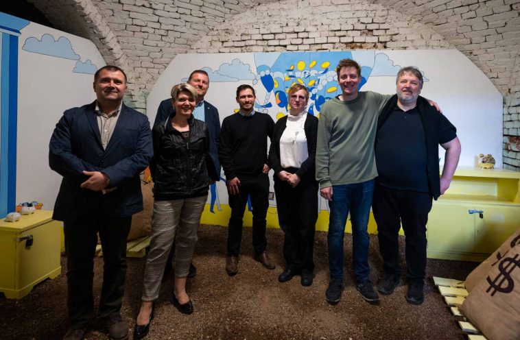 A nyitójátékon a kelet- és nyugat-békési egyházmegyék képviselői 41 perc 53 másodperc alatt szabadultak ki