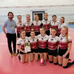 Csilik Attila és a lánycsapat