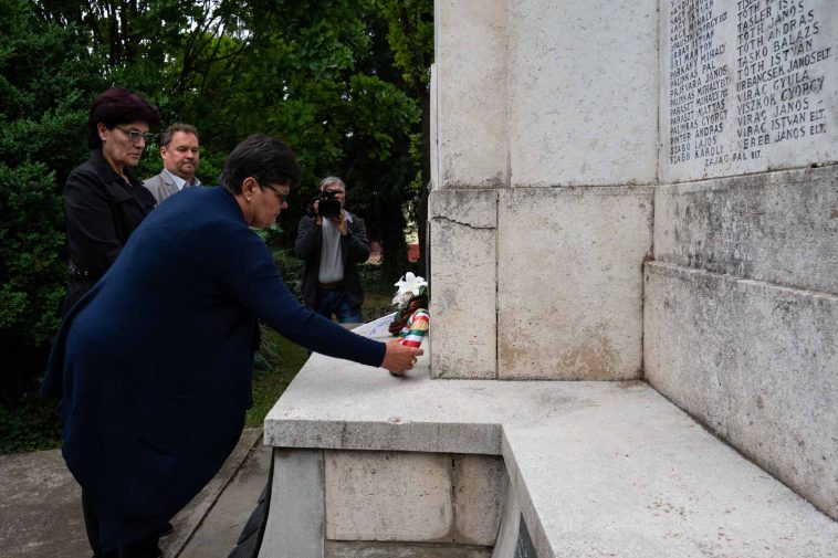 A Hősök szobrát 94 évvel ezelőtt maga József főherceg avatta fel