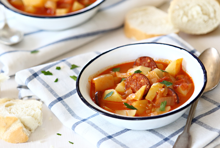 Pulykakolbászos leves