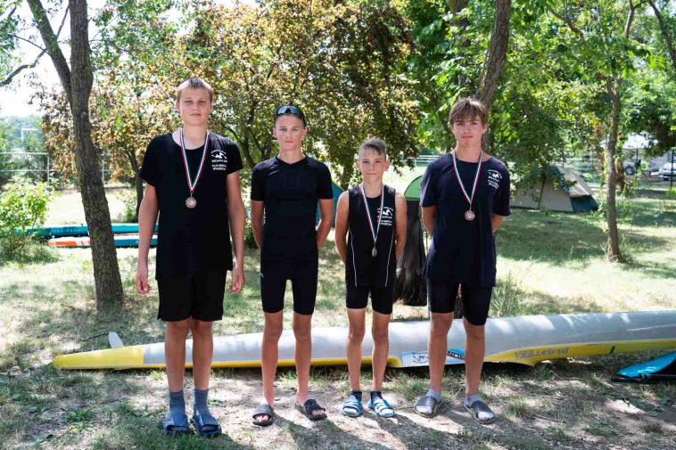 Szarvasi versenyzők a Simon Fialán: Harsányi Botond, Velenczei Boldizsár, Karai Kornél és Huszárik Gergő