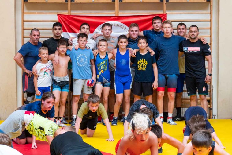 Szarvasi birkózók a Szarvason rendezett nemzetközi edzőtáborban 2022. augusztus 11-én