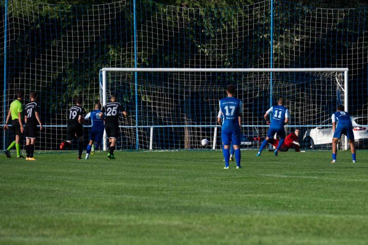 A vendég gyulaiak a 41. percben Bondár büntetőjéből vezetést szereztek