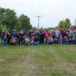 A 2021-ben született 44 embercsemete örömére 44 platáncsemetét ültettek Békésszentandráson szombat délután