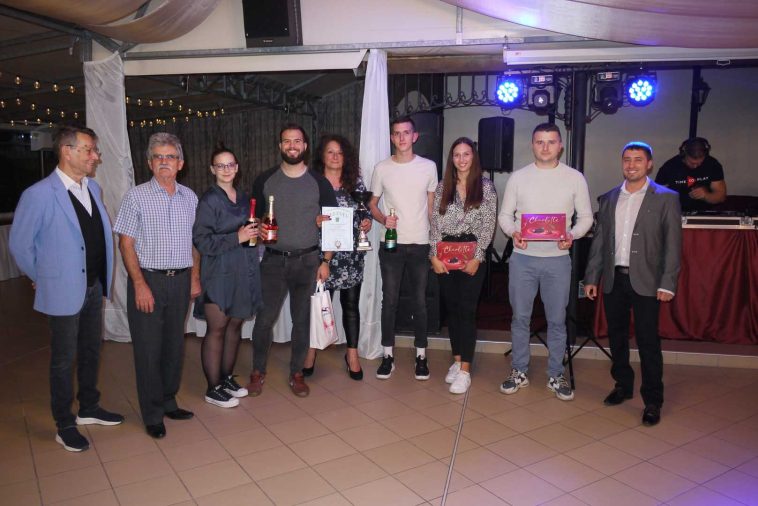 A Six-Team együttese nyerte a XVI. Szarvasi Mix Röplabda Kupát