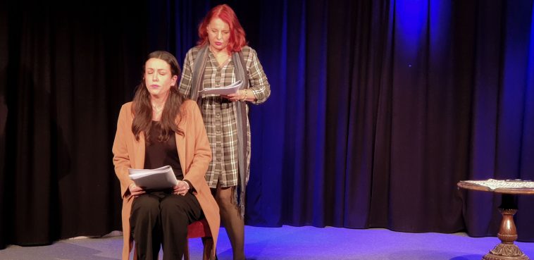 Vanya Tímea és Dósa Zsuzsa Guy Foissy Családi háromszög című lélektani drámájában